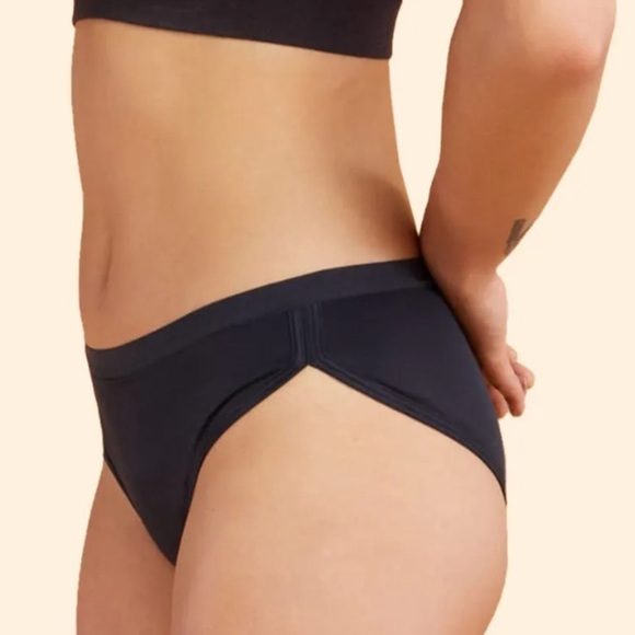 NWT Thinx Sport Moderate Absorbency Period Underwear Black - Picture 2 of 7